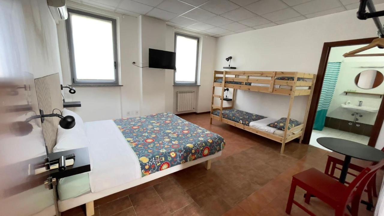 Cascina Bellaria Hostel Милано Екстериор снимка