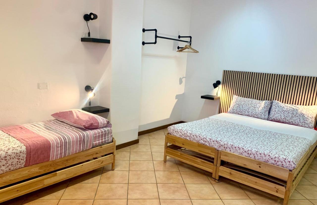 Cascina Bellaria Hostel Милано Екстериор снимка