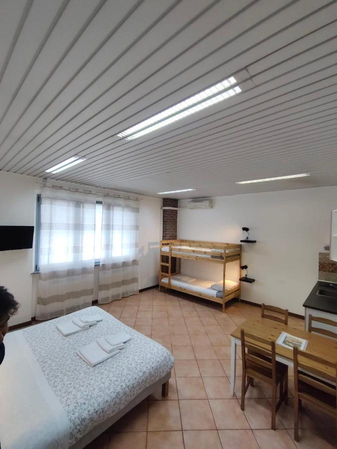 Cascina Bellaria Hostel Милано Екстериор снимка