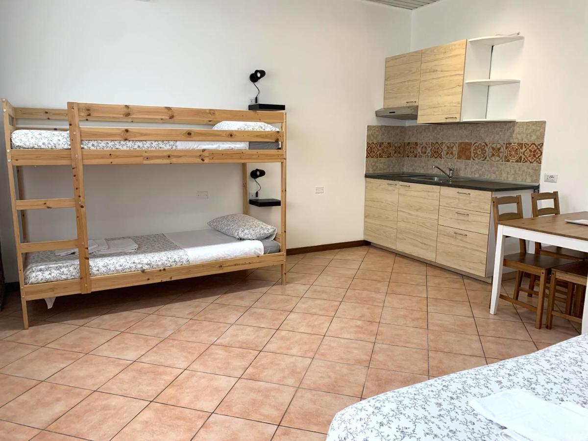 Cascina Bellaria Hostel Милано Екстериор снимка