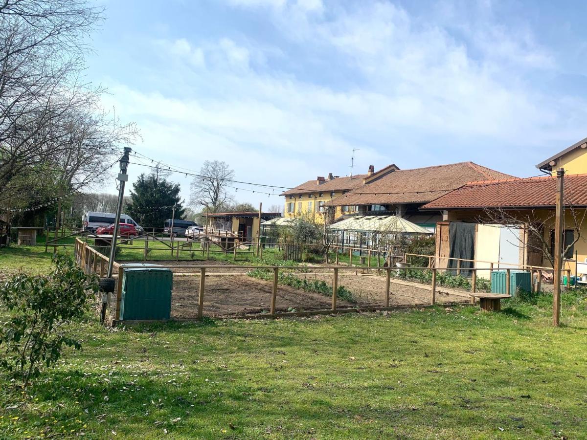 Cascina Bellaria Hostel Милано Екстериор снимка