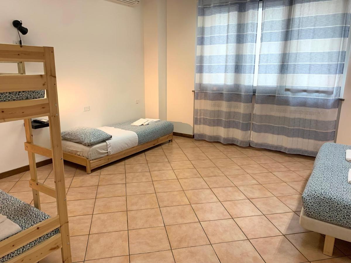 Cascina Bellaria Hostel Милано Екстериор снимка